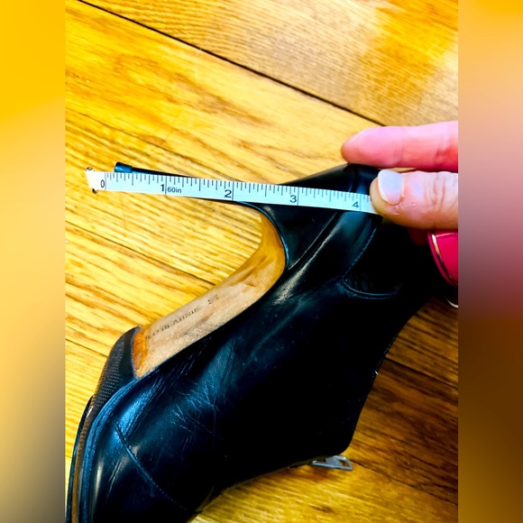 🎉HP🎉🔥 Manolo Blahnik🔥Vella Zipper Front🔥Slingback Bootie High Heels🔥 - Picture 11 of 15